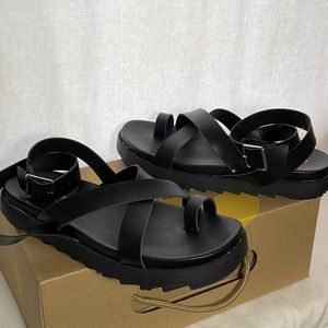 Cool Planet by Steve Madden - black Atlas sandals, size 6.5, buckle closure